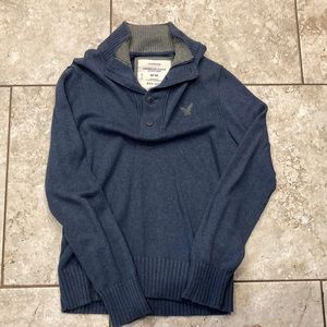 Only worn a couple of times .